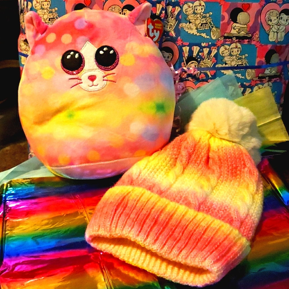 NWT Tie-dye Bundle Lux Pom Rainbow Swirl Beanie & Rainbow Kitty Squishmellow